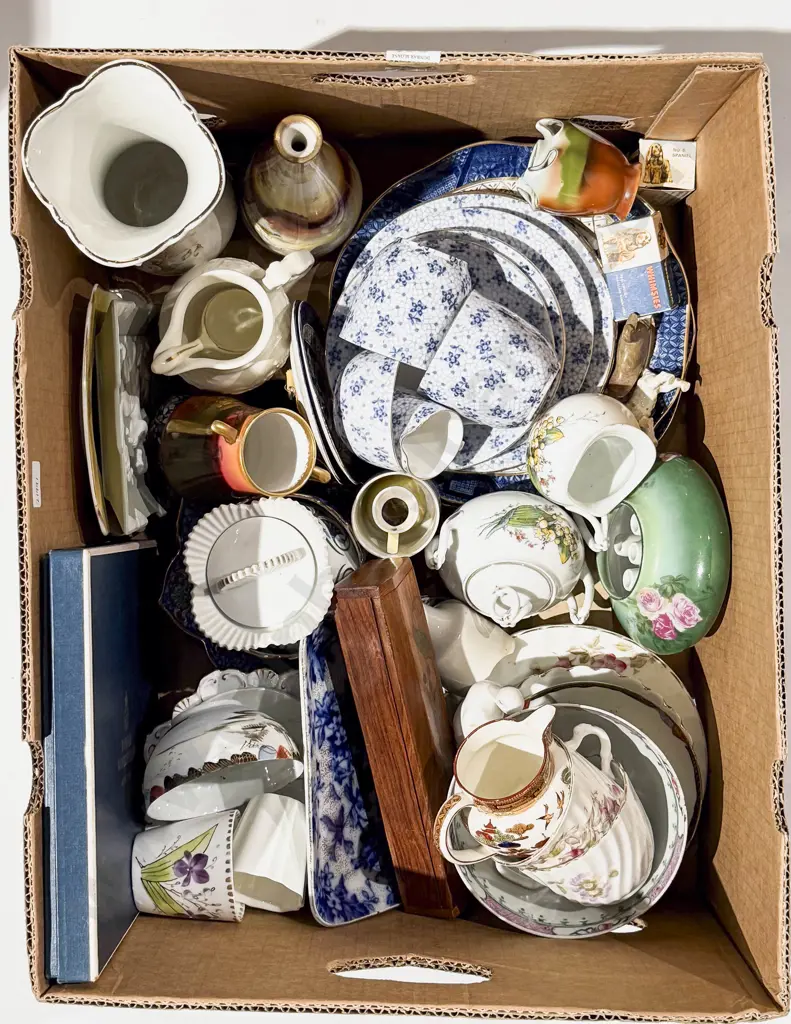 Box Qty of Assorted China Image 1++