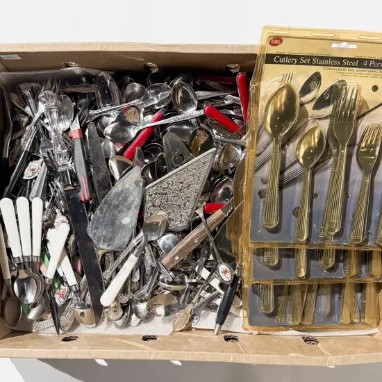 Qty of Assorted Cutlery
