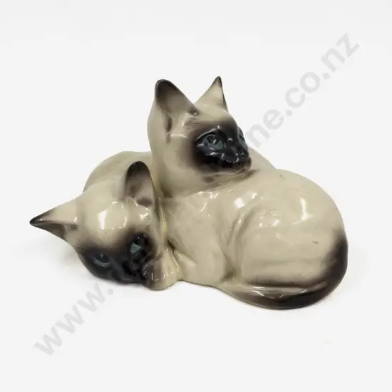 RD Cat Figure Group