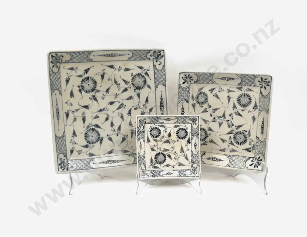 Graduated Set of Three Blue & White Square Dishes Image 1++