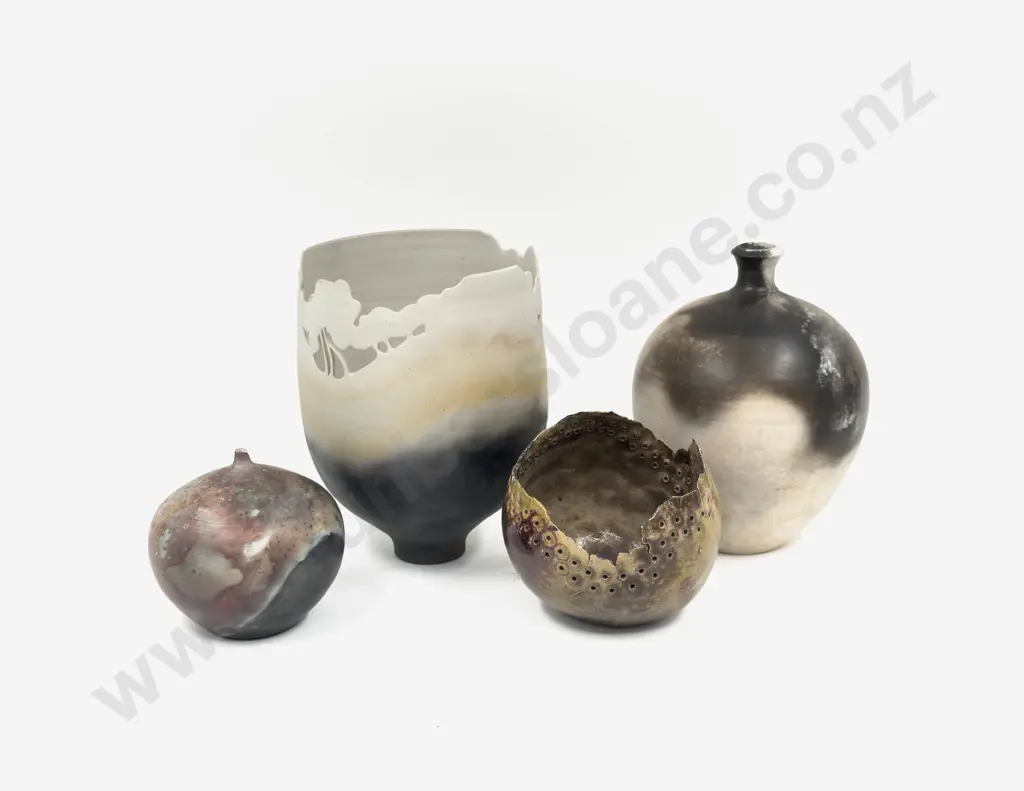 Four Pces of NZ Pottery Image 1++