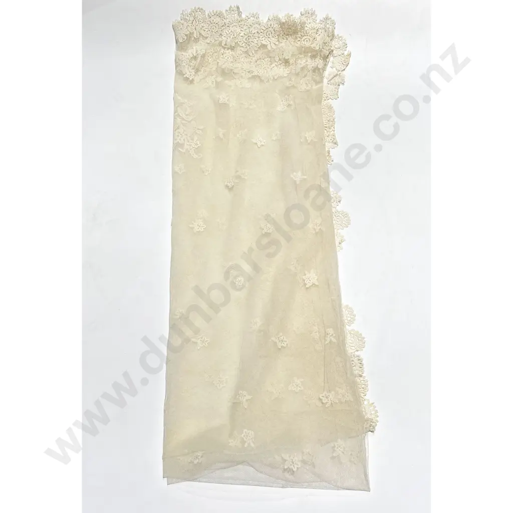 Vintage Fine Lace Wedding Veil Image 1++