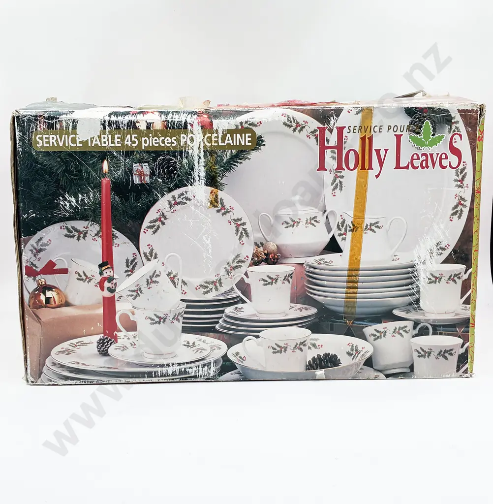 Holly Leaves Pattern 45 Pce Dinnerset Image 1++