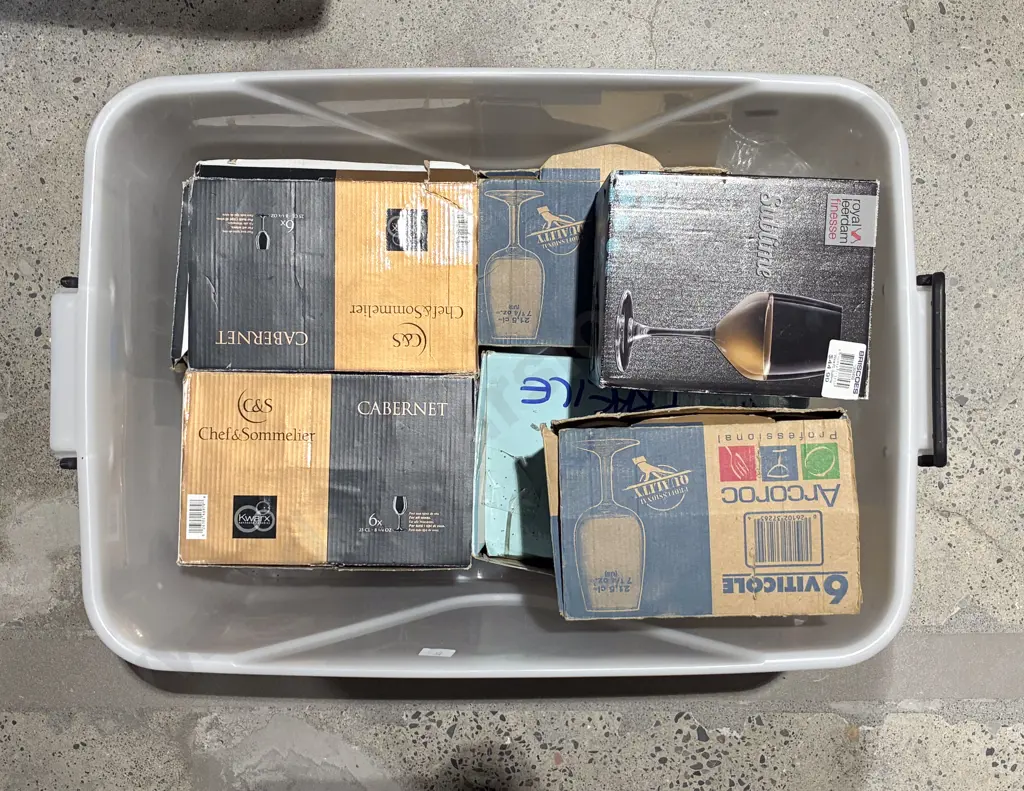 Qty of Assorted Boxed & Loose Glass Ware Image 1++