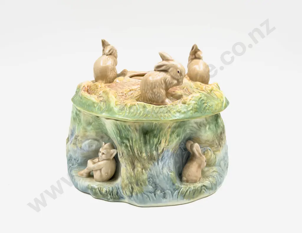 Sylvac Woodland Pixie & Bunny Rabbit Planter together with Sylvac Posy Bowl Image 1++