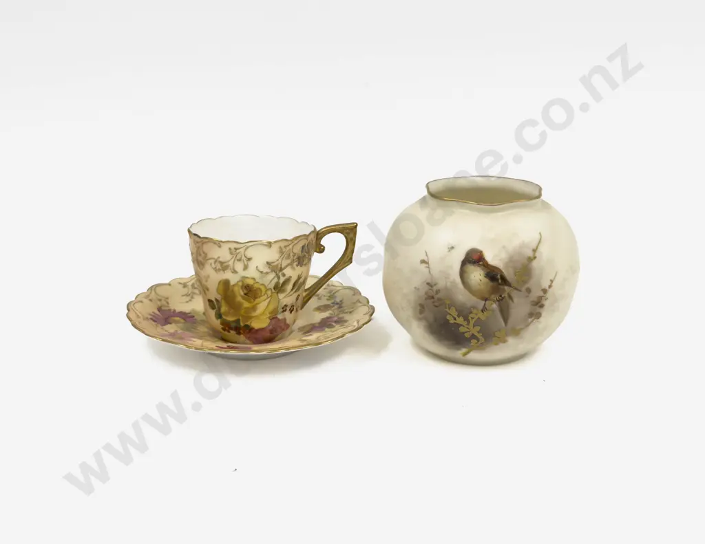 Small Royal Worcester Posy Vase with Gilded Highlights together with Small Worcester Cup & Saucer Image 1++