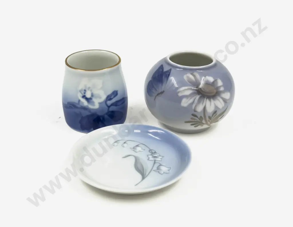 Small Royal Copenhagen Vase together with Two Pces of B & G Image 1++