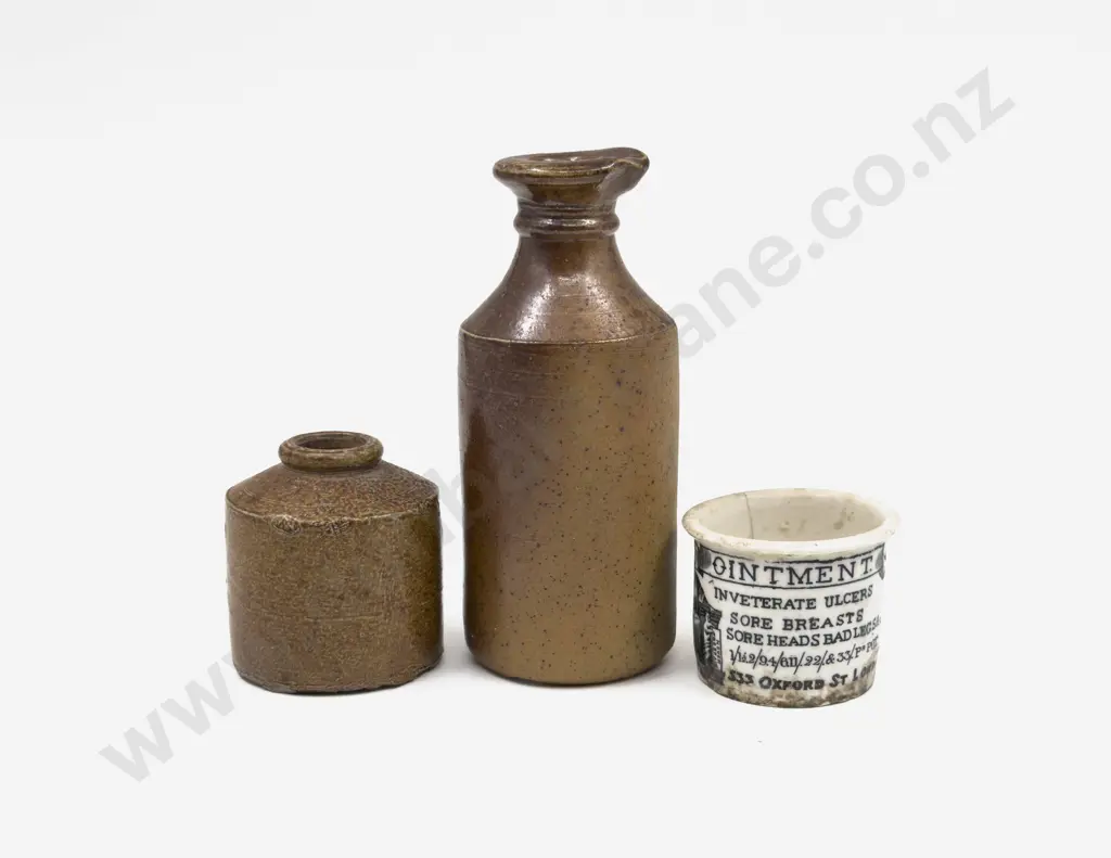 Vict Ointment Pot together with Two Small Stoneware Bottles Image 1++