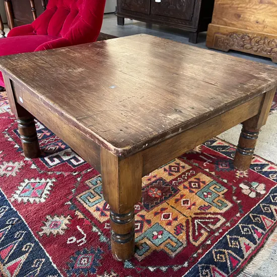 Vintage Plank Top Style Coffee Table