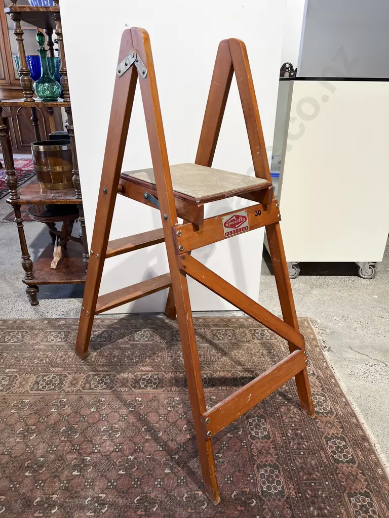 Vintage Wooden Platform Top Step Ladder Image 1++