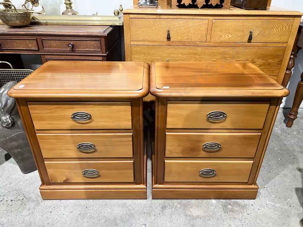 Pair of Three Drawer Bedside Tables Image 1++