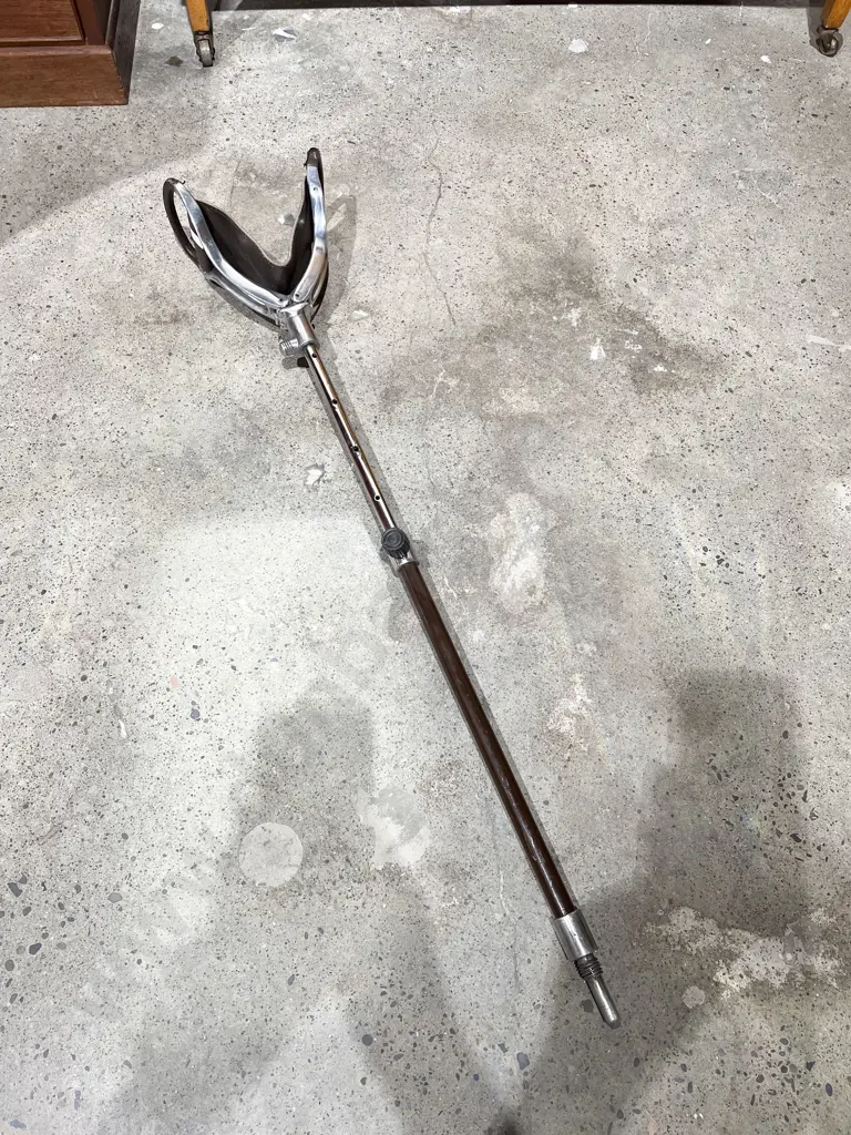 Vintage Shooting Stick Image 1++