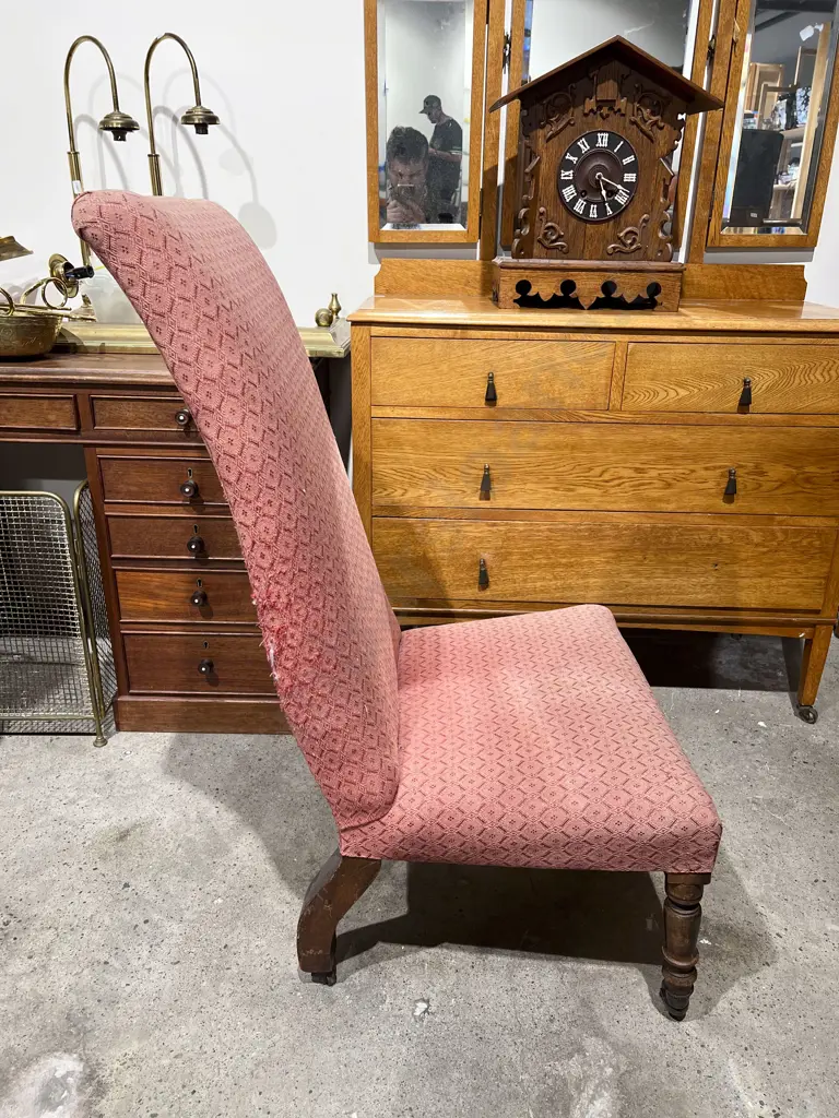Upholstered High Back Bedroom Chair Image 1++