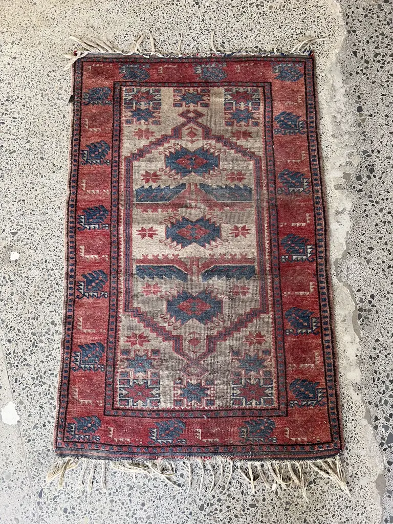 Persian Floor Rug Image 1++